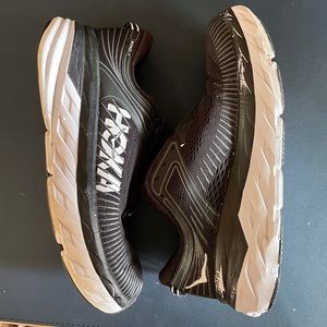 Womens Hoka Bondi 7 Black/White 7.5 running shoes